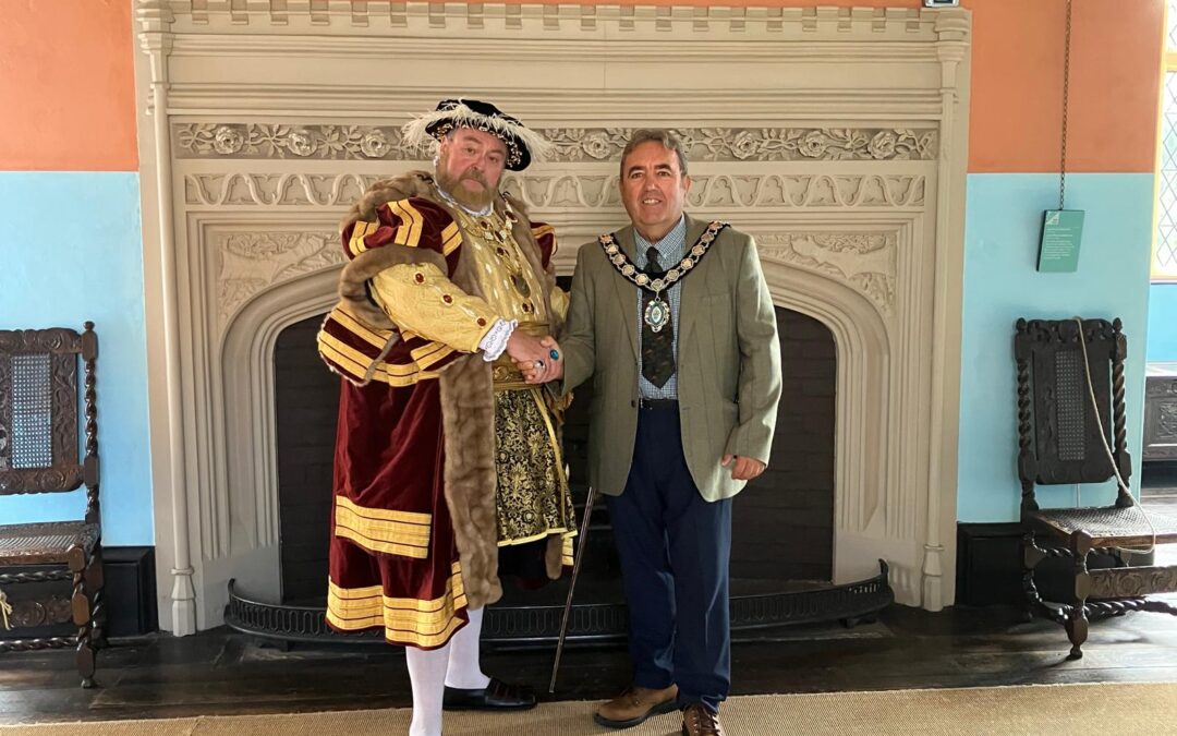 The Mayor of Gainsborough Cllr Kenneth Woolley with Henry VIII reenactor